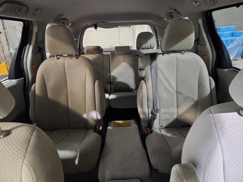 Photo 10 from auction – 2012 TOYOTA SIENNA LE with VIN 5TDKK3DC4CS208280