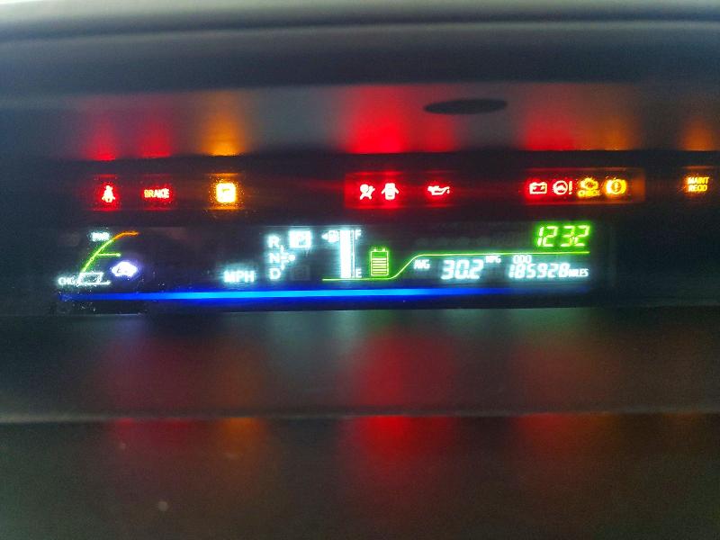 Photo 9 from auction – 2012 TOYOTA PRIUS V with VIN JTDZN3EU9C3166929