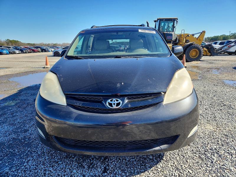 Photo 5 from auction – 2010 TOYOTA SIENNA with VIN 5TDYK4CC7AS311949
