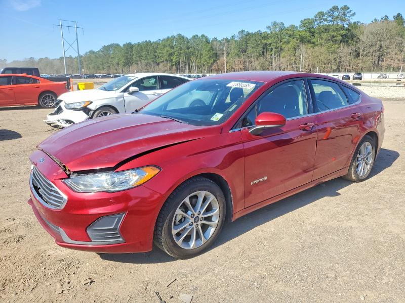 FORD FUSION SE 2019 with VIN 3FA6P0LU8KR161094 - Photo from auction