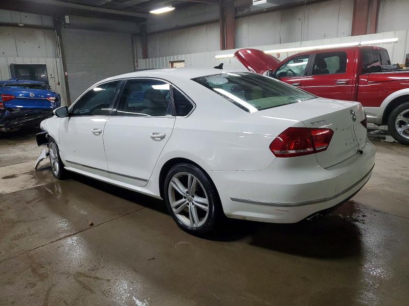 Photo 2 from auction – 2012 VOLKSWAGEN PASSAT SE with VIN 1VWBN7A35CC027447