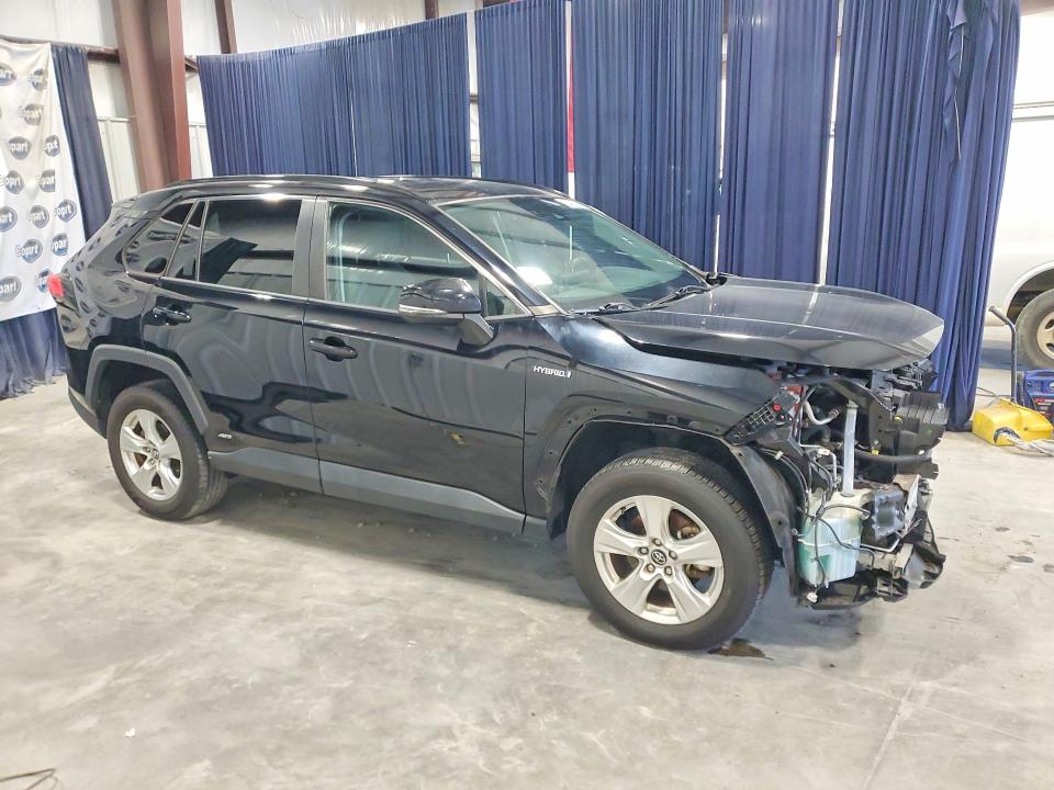 Photo 4 from auction – 2020 TOYOTA RAV4 with VIN 4T3R6RFV0LU001033