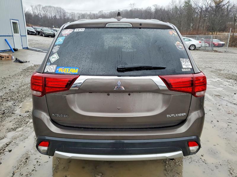 Photo 6 from auction – 2018 MITSUBISHI OUTLANDER with VIN JA4AZ3A3XJZ035818