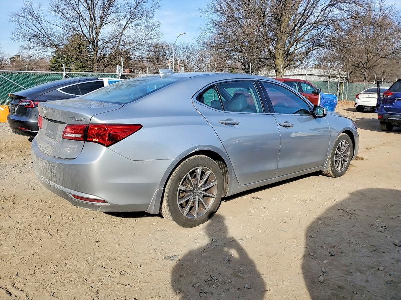 Photo 3 from auction – 2020 ACURA TLX with VIN 19UUB1F34LA012591