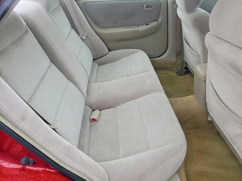 Photo 10 from auction – 1999 MAZDA 626 with VIN 1YVGF22C3X5818622