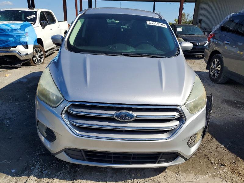 Photo 5 from auction – 2017 FORD ESCAPE SE with VIN 1FMCU0GD3HUC60290