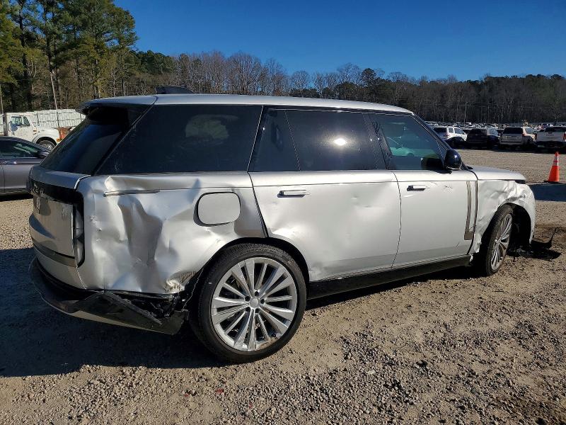 Photo 3 from auction – 2025 LAND ROVER RANGE ROVE with VIN SALKPBFU9SA329022