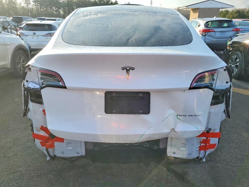 Photo 6 from auction – 2022 TESLA MODEL Y with VIN 7SAYGDEE4NF370664