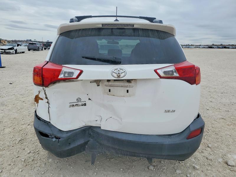 Photo 6 from auction – 2013 TOYOTA RAV4 with VIN 2T3WFREV4DW060639