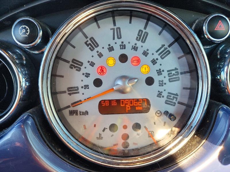 Photo 9 from auction – 2007 MINI COOPER with VIN WMWRH33517TL93893