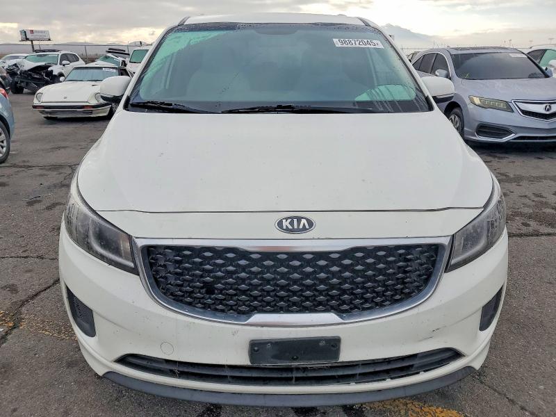 Photo 5 from auction – 2016 KIA SEDONA with VIN KNDMB5C10G6183288