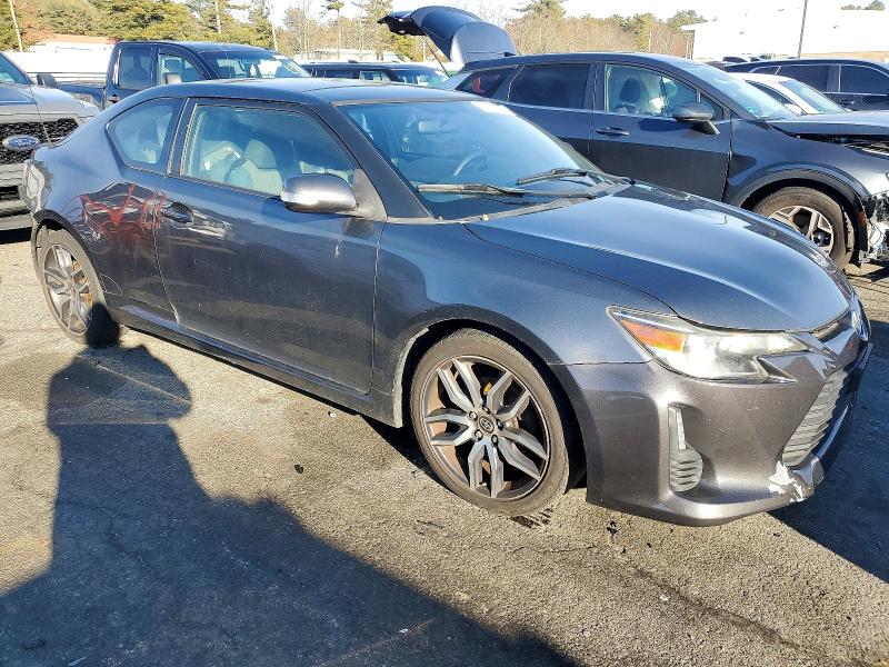 Photo 4 from auction – 2015 TOYOTA SCION TC with VIN JTKJF5C75F3091887