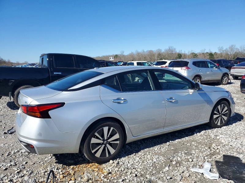 Photo 3 from auction – 2019 NISSAN ALTIMA with VIN 1N4BL4EV7KC257062