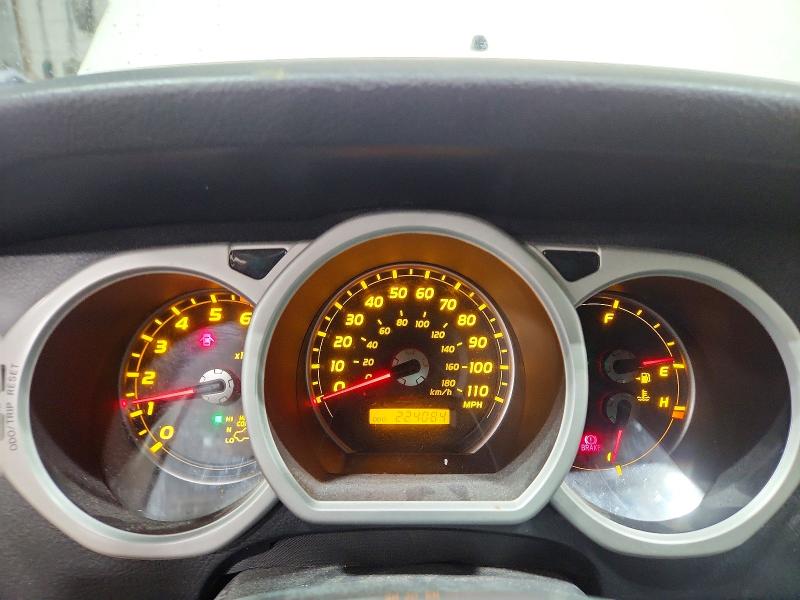 Photo 9 from auction – 2005 TOYOTA 4RUNNER LI with VIN JTEBT17R158027044
