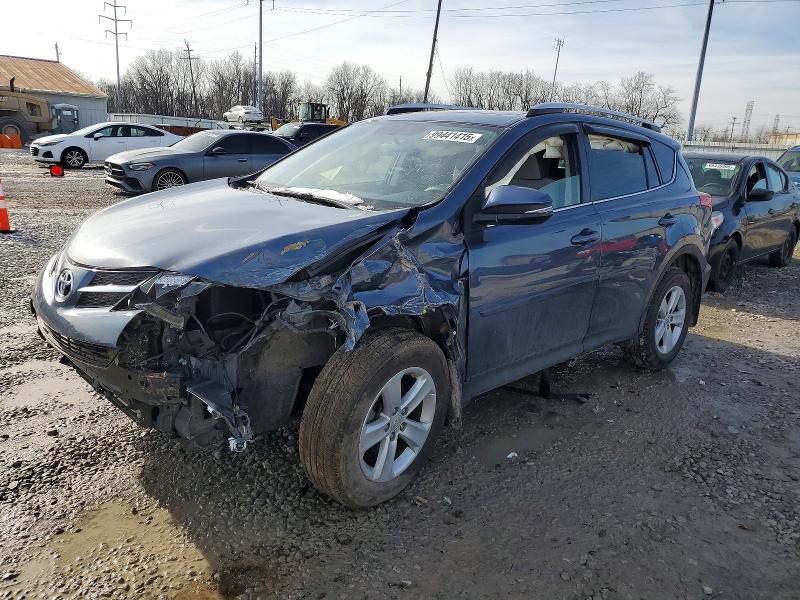 TOYOTA RAV4 XLE 2014 with VIN JTMRFREV3ED070199 - Photo from auction