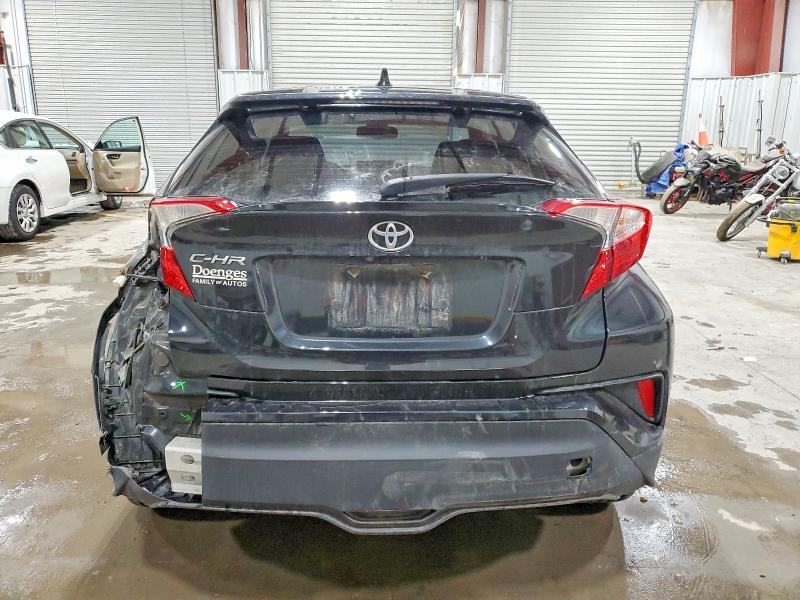 Photo 6 from auction – 2019 TOYOTA C-HR XLE with VIN NMTKHMBX2KR080449