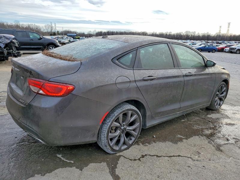 Photo 3 from auction – 2015 CHRYSLER 200 S with VIN 1C3CCCBB6FN586367