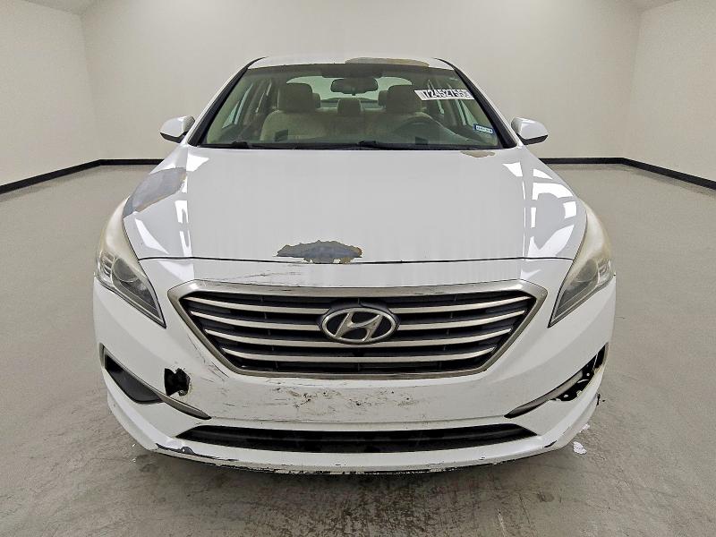 Photo 5 from auction – 2017 HYUNDAI SONATA SE with VIN 5NPE24AF4HH473716
