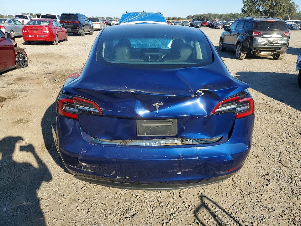 Photo 6 from auction – 2019 TESLA MODEL 3 with VIN 5YJ3E1EA2KF309270