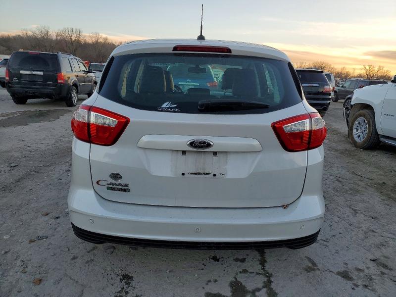 Photo 6 from auction – 2016 FORD C-MAX with VIN 1FADP5CU5GL111327