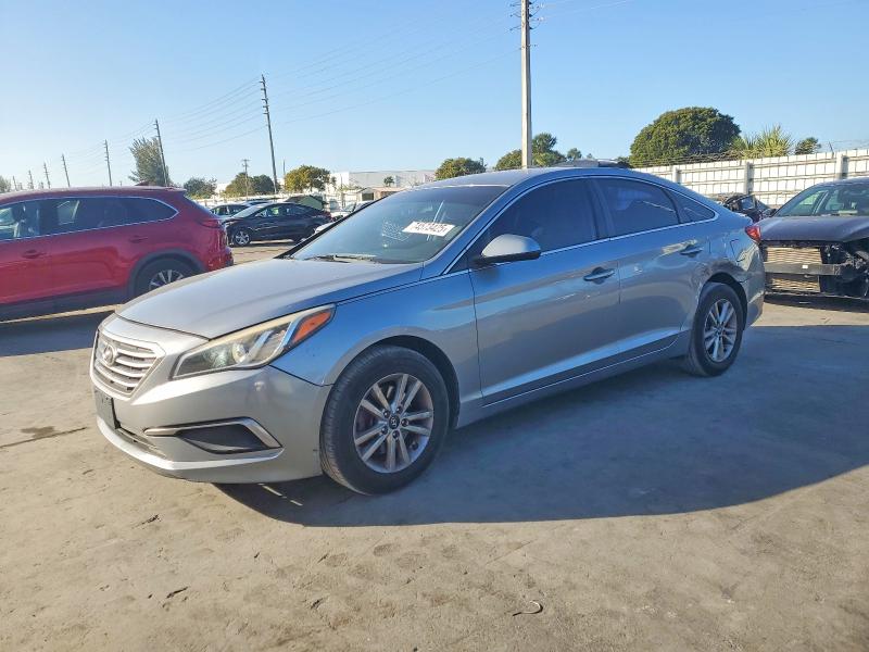 HYUNDAI SONATA SE 2016 with VIN 5NPE24AF9GH384058 - Photo from auction