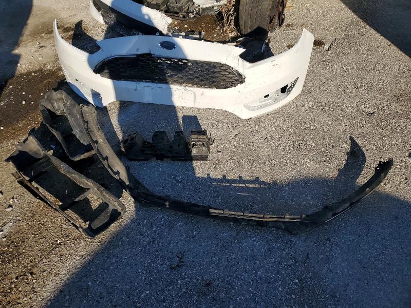 Foto 12 de la subasta – 2018 FORD FOCUS SE con VIN 1FADP3F23JL327795