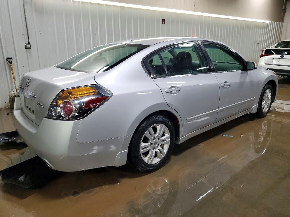 Photo 3 from auction – 2011 NISSAN ALTIMA with VIN 1N4AL2AP8BN514418