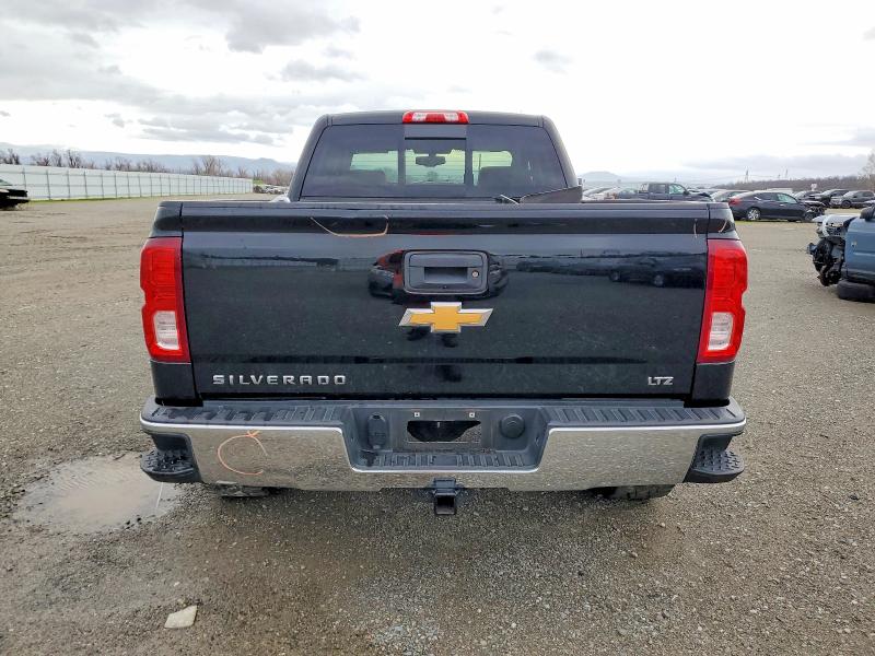 Photo 6 from auction – 2018 CHEVROLET SILVERADO with VIN 1GCRCSEC5JZ315600