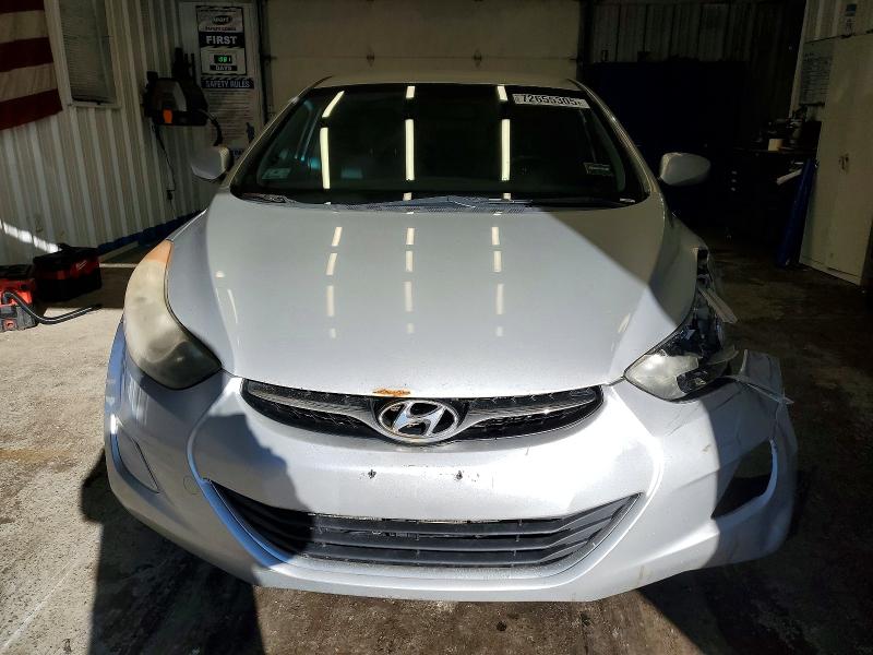 Photo 5 from auction – 2013 HYUNDAI ELANTRA with VIN KMHDH4AE1DU720574