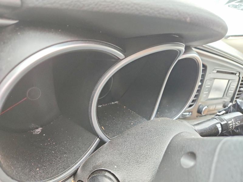 Photo 9 from auction – 2015 KIA OPTIMA with VIN KNAGM4A7XF5564611