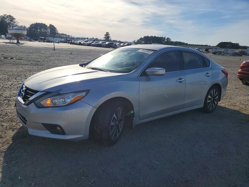 NISSAN ALTIMA 2.5 2017 with VIN 1N4AL3AP1HC137912 - Photo from auction