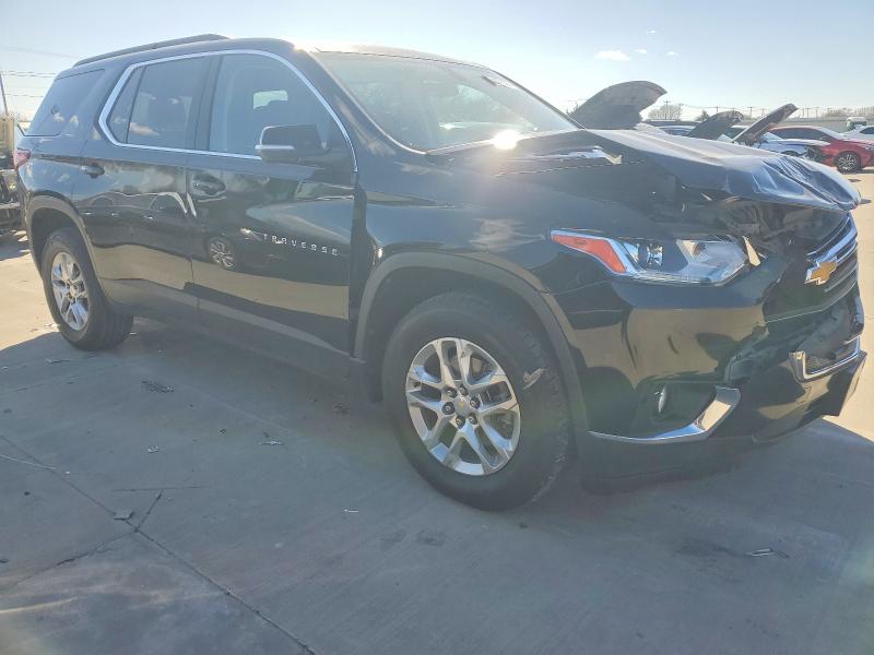 Photo 4 from auction – 2021 CHEVROLET TRAVERSE with VIN 1GNERGKW2MJ221208