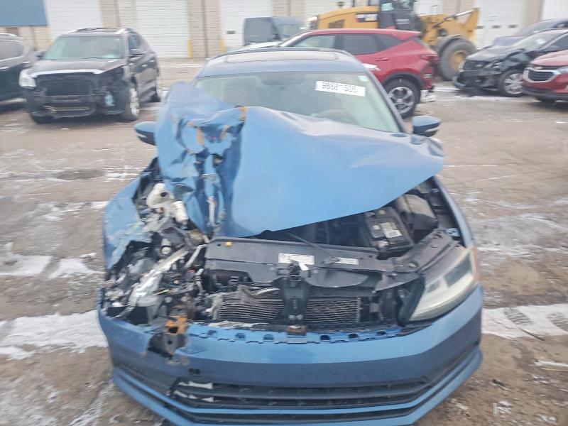 Photo 5 from auction – 2017 VOLKSWAGEN JETTA SE with VIN 3VWDB7AJ2HM317571