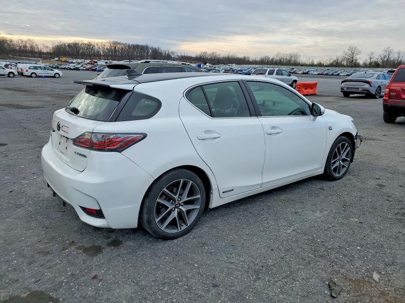 Photo 3 from auction – 2015 LEXUS CT 200 with VIN JTHKD5BH2F2224170