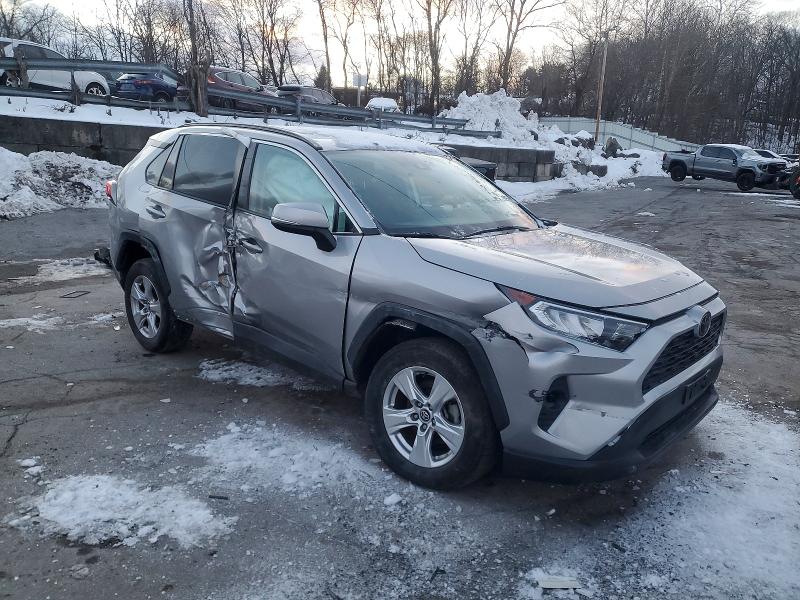 Photo 4 from auction – 2020 TOYOTA RAV4 XLE with VIN 2T3P1RFV6LC084894