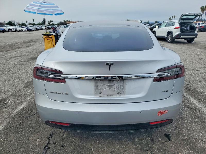 Photo 6 from auction – 2018 TESLA MODEL S with VIN 5YJSA1E20JF270399