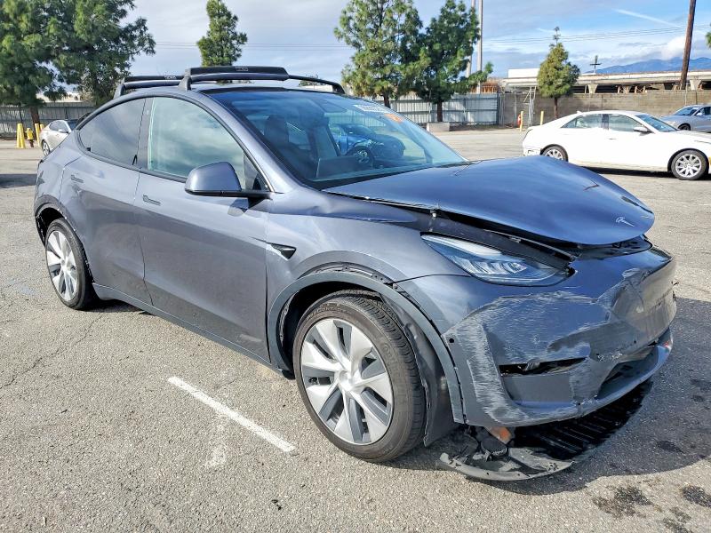 Photo 4 from auction – 2020 TESLA MODEL Y with VIN 5YJYGDEEXLF010602