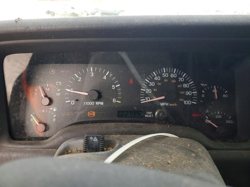 Photo 9 from auction – 2000 JEEP CHEROKEE with VIN 1J4FF58S5YL130887