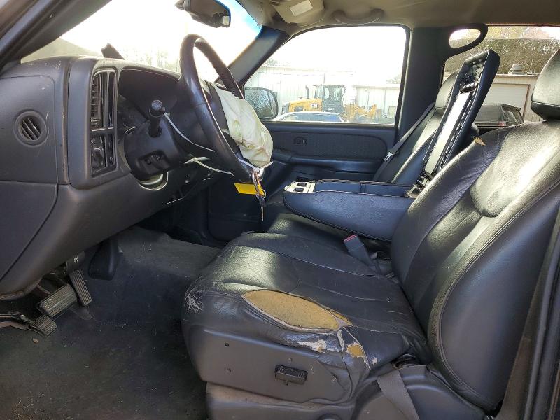 Photo 7 from auction – 2004 CHEVROLET AVALANCHE with VIN 3GNEC12T94G298888