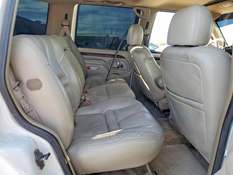 Photo 11 from auction – 2000 CADILLAC ESCALADE L with VIN 1GYEK63R6YR226526