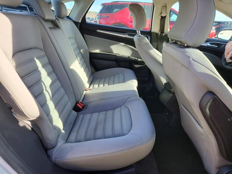 Photo 10 from auction – 2015 FORD FUSION S with VIN 3FA6P0G73FR274073
