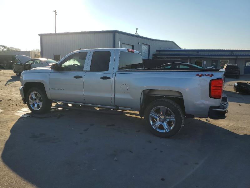 Photo 2 from auction – 2018 CHEVROLET SILVERADO with VIN 1GCVKPEC2JZ231832