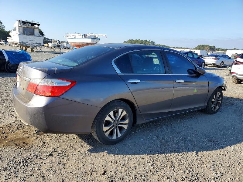 Photo 3 from auction – 2015 HONDA ACCORD with VIN 1HGCR2F36FA237886