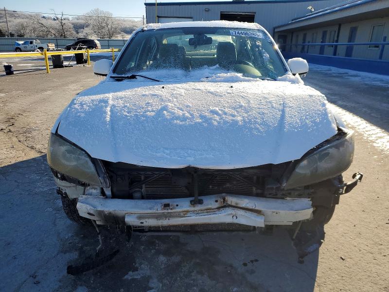 Photo 5 from auction – 2004 MAZDA 3 I with VIN JM1BK12F641140757