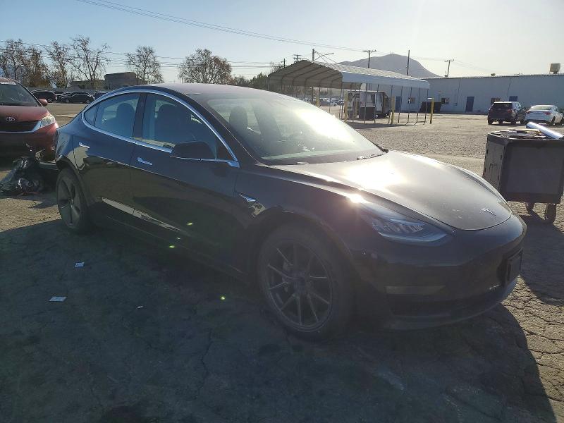 Photo 4 from auction – 2018 TESLA MODEL 3 with VIN 5YJ3E1EA2JF078272