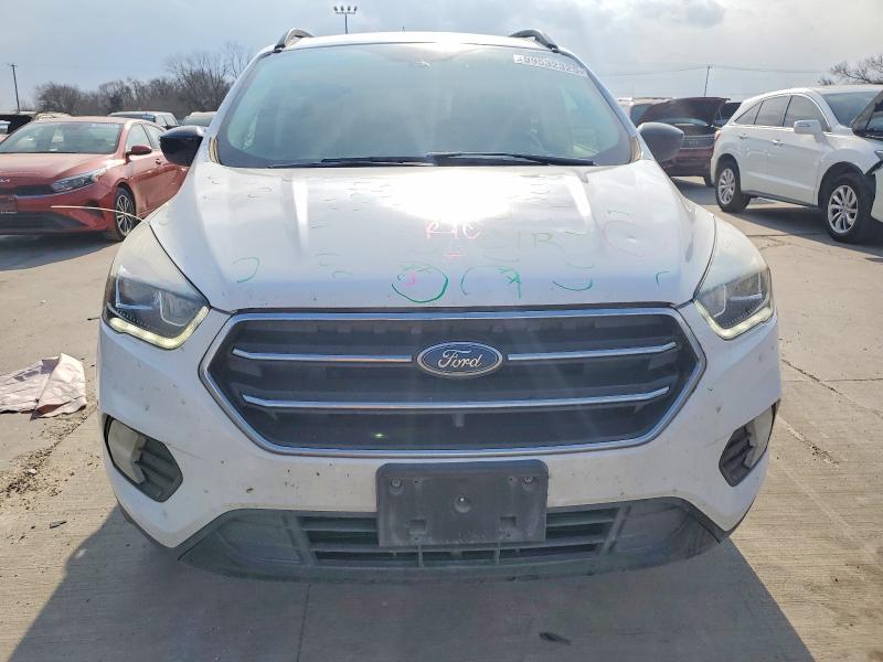 Photo 5 from auction – 2019 FORD ESCAPE with VIN 1FMCU0GDXKUB00771