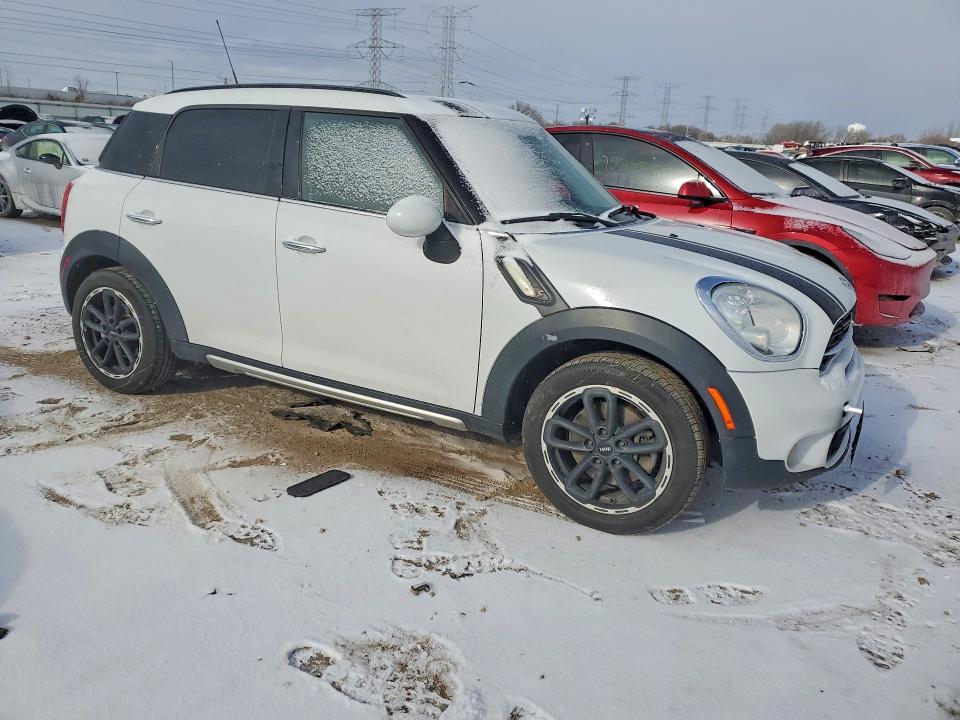 Photo 4 from auction – 2016 MINI COOPER with VIN WMWZC5C53GWT39245
