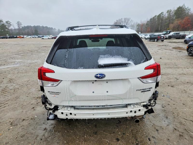 Photo 6 from auction – 2019 SUBARU FORESTER T with VIN JF2SKAWC0KH525088