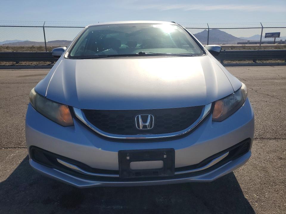 Photo 5 from auction – 2015 HONDA CIVIC with VIN 2HGFB2F55FH551100