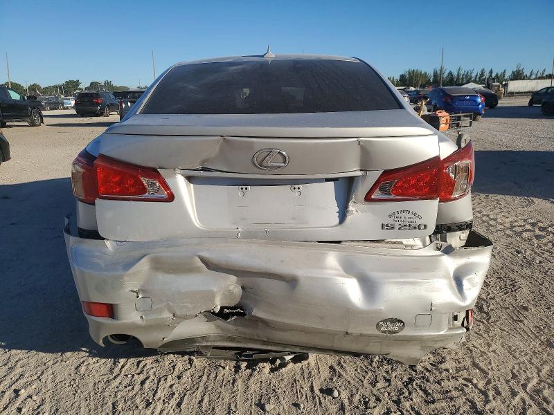 Photo 6 from auction – 2011 LEXUS IS 250 with VIN JTHBF5C20B5149918
